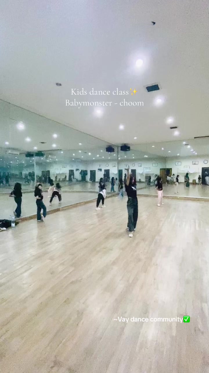 @vay_dance