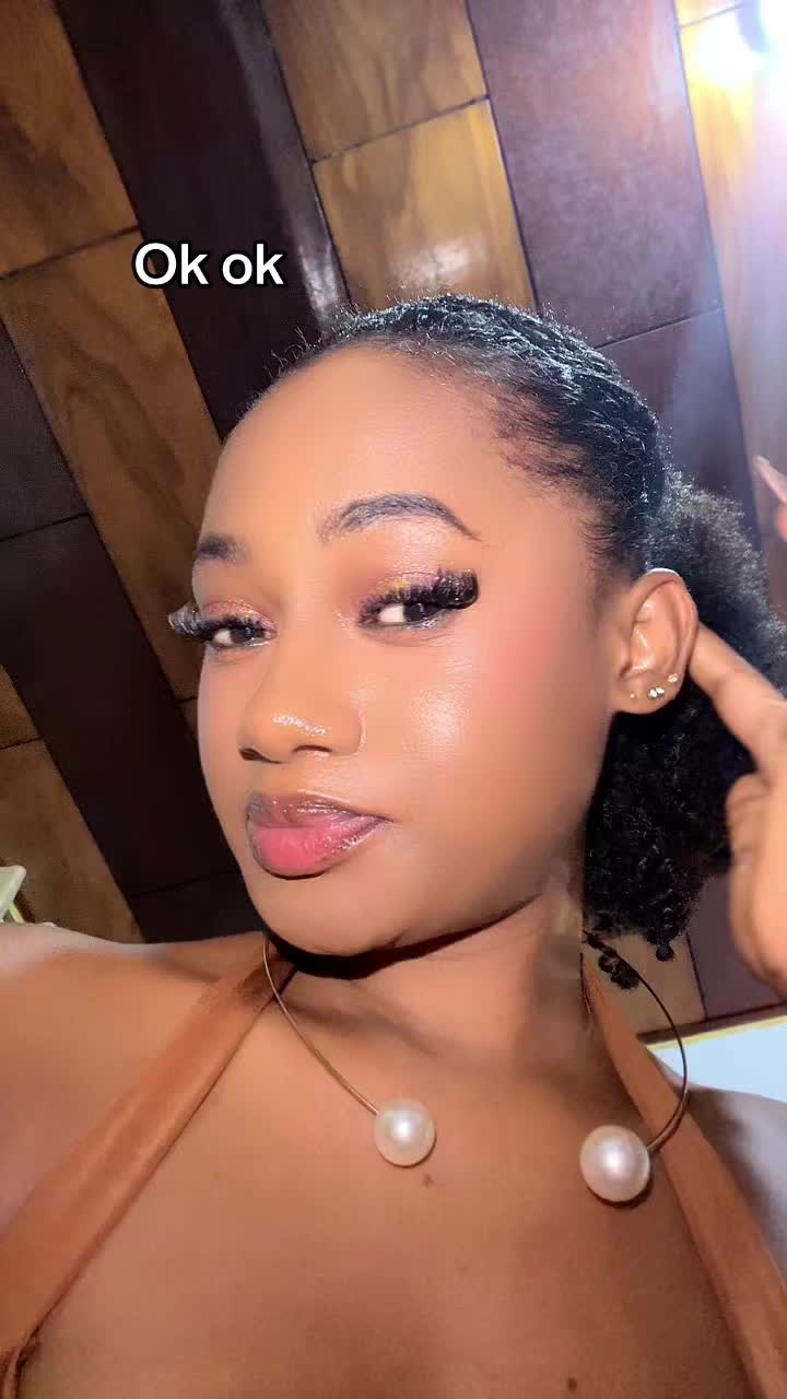 @Abi_la_camerounaise