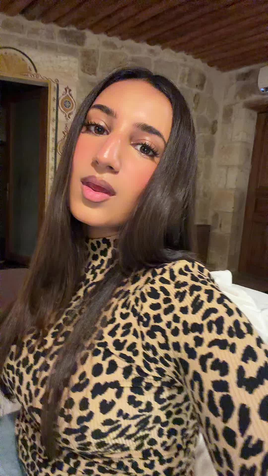 @vedikaxsinha