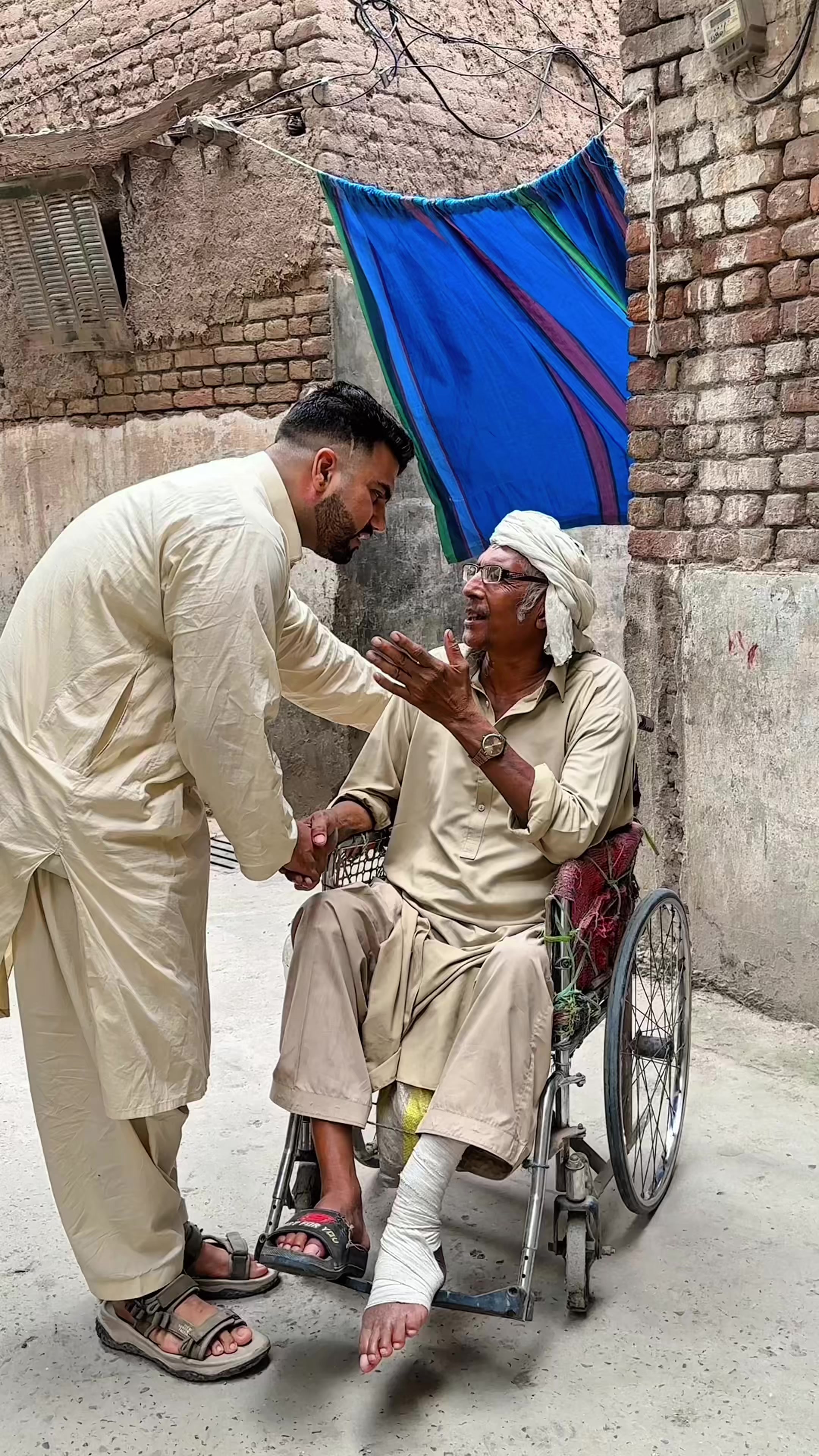 @ZA Da Ghareeb Awaz foundation