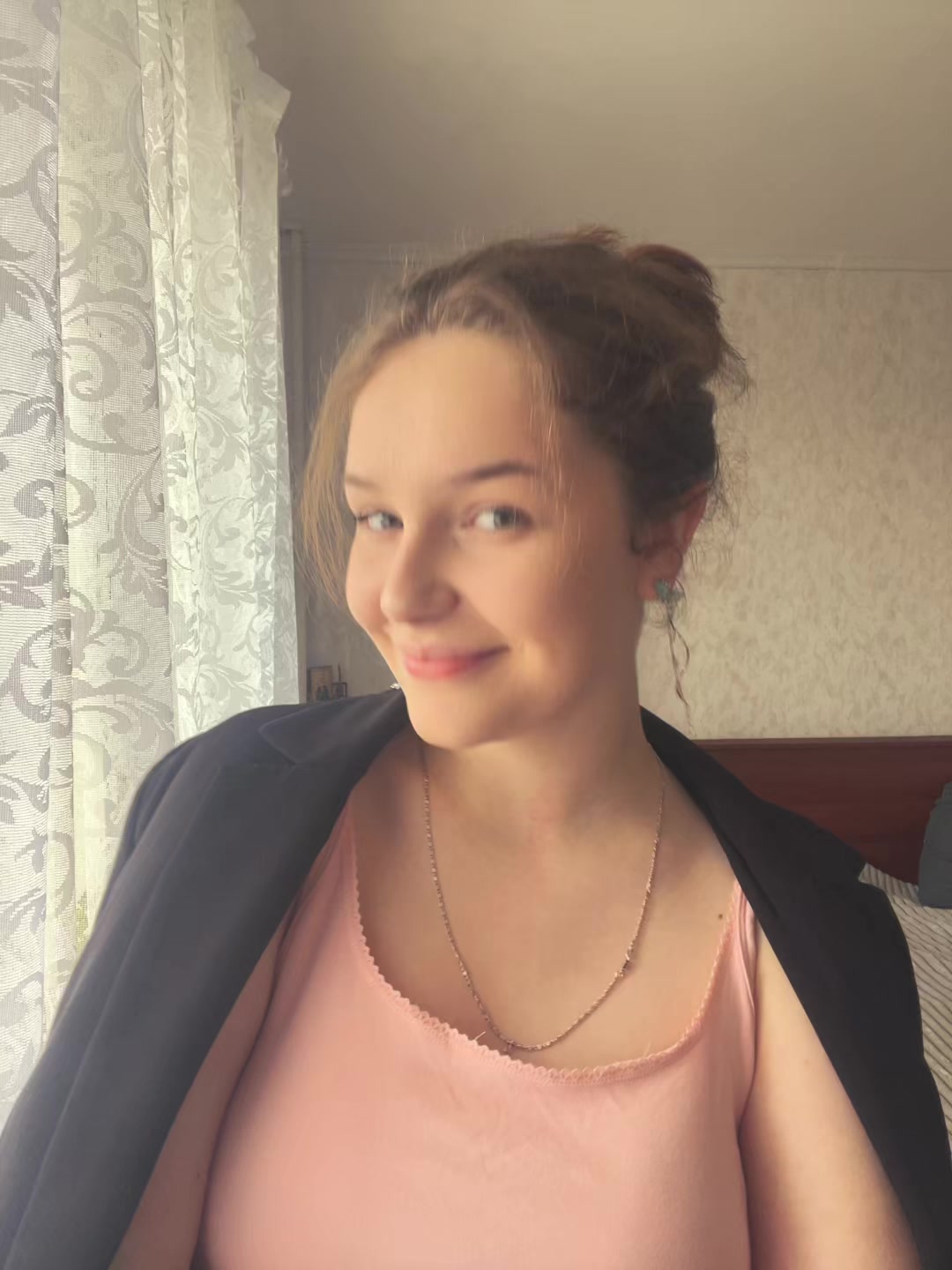 @вроде Вика зовут