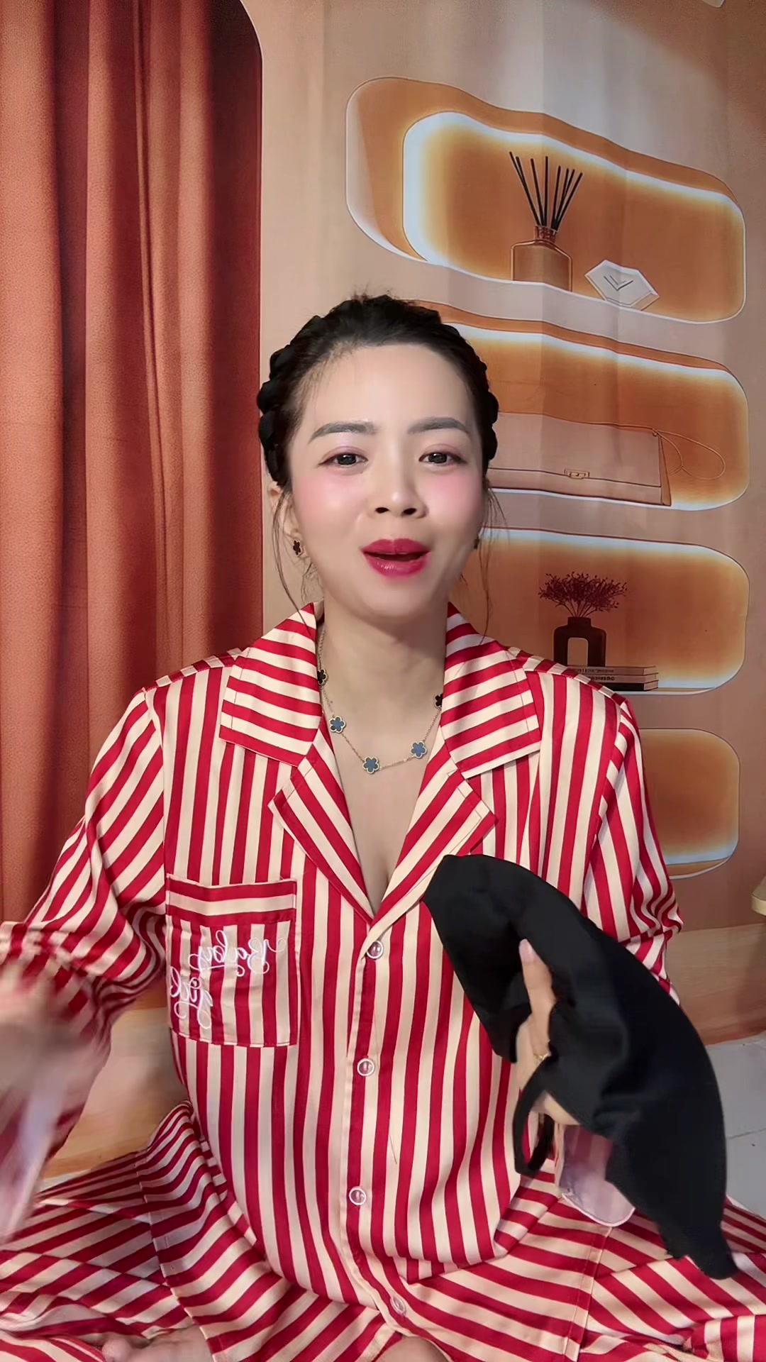@Em Cẩm Nè