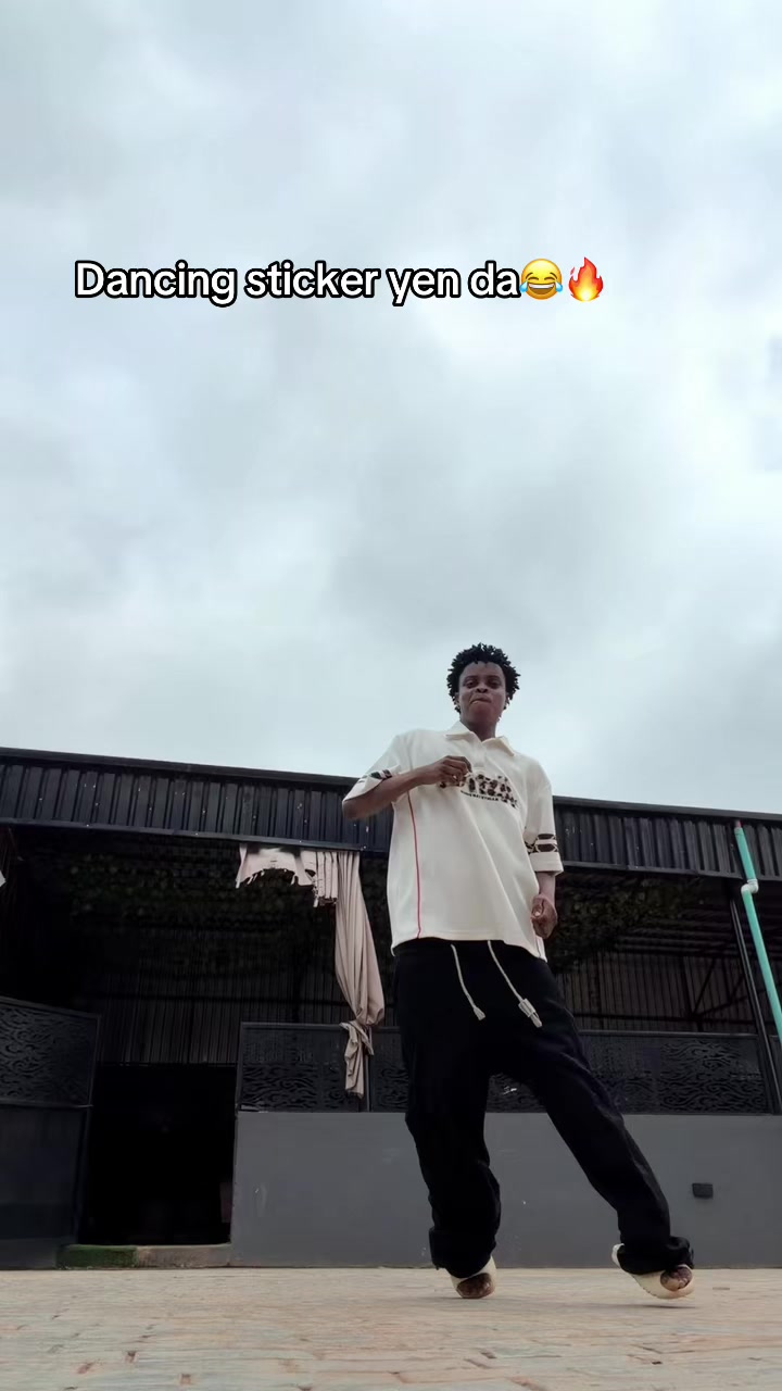 @𝕃𝔸ℝℝ𝕐🙂💫🤍