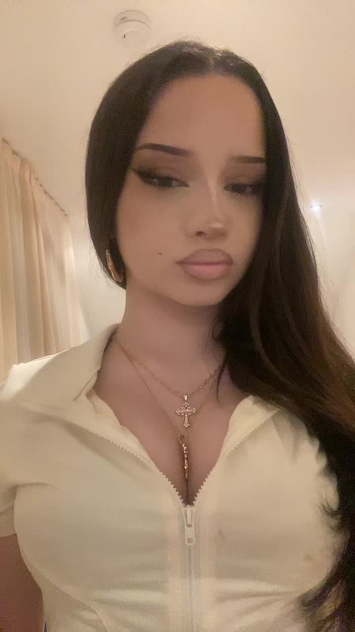 @𝒮