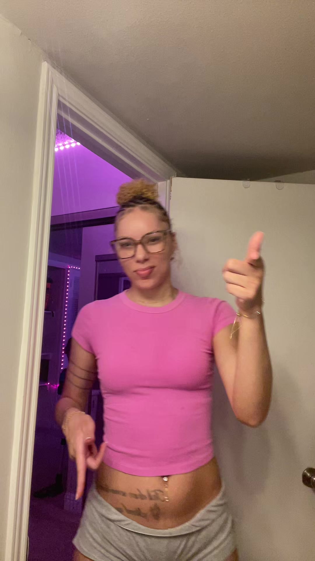 @𑣲𝐿ishaLongLegzzz ̤̮🎗️