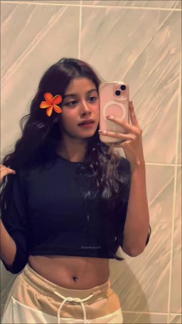 @Deww_ni 🍓💐
