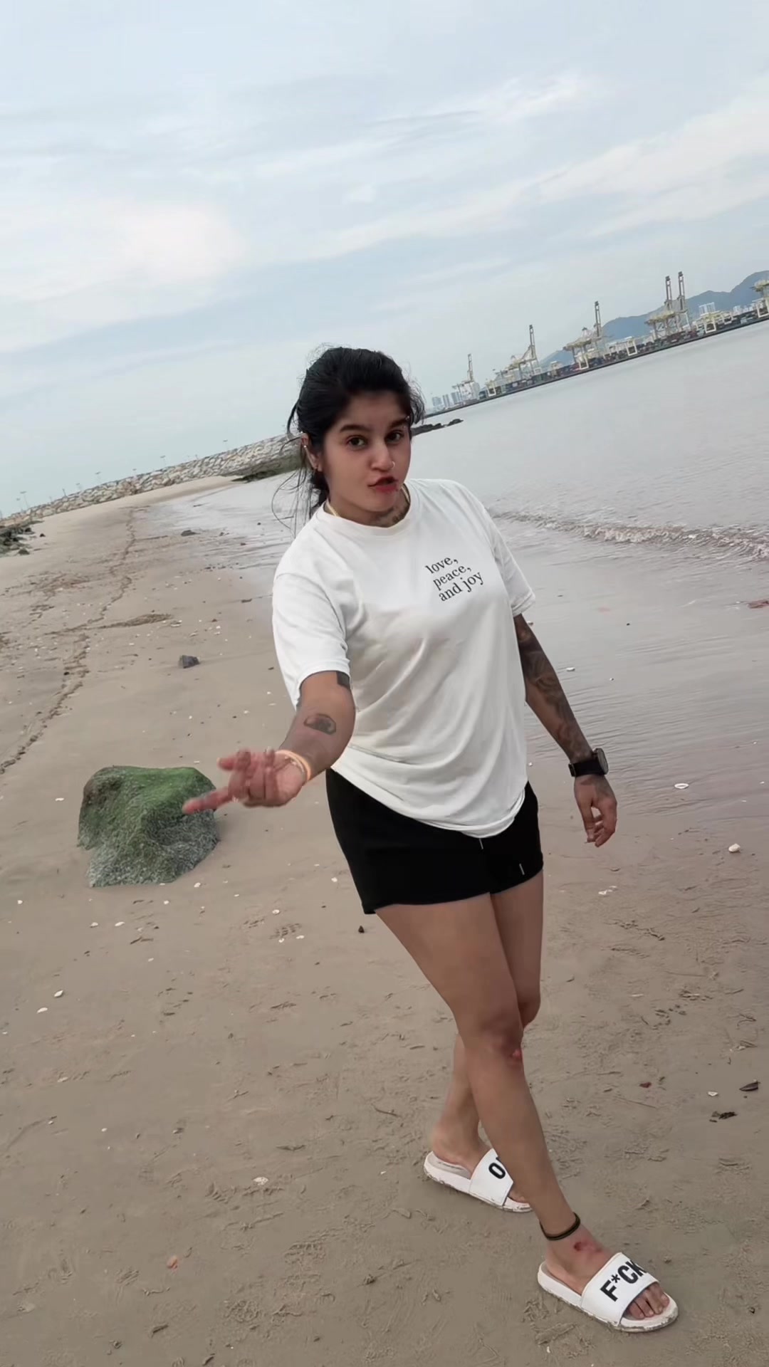 @𝓐𝔀𝓮𝓴_𝓳𝓪𝔂𝓫𝓮𝓮🐊🤍