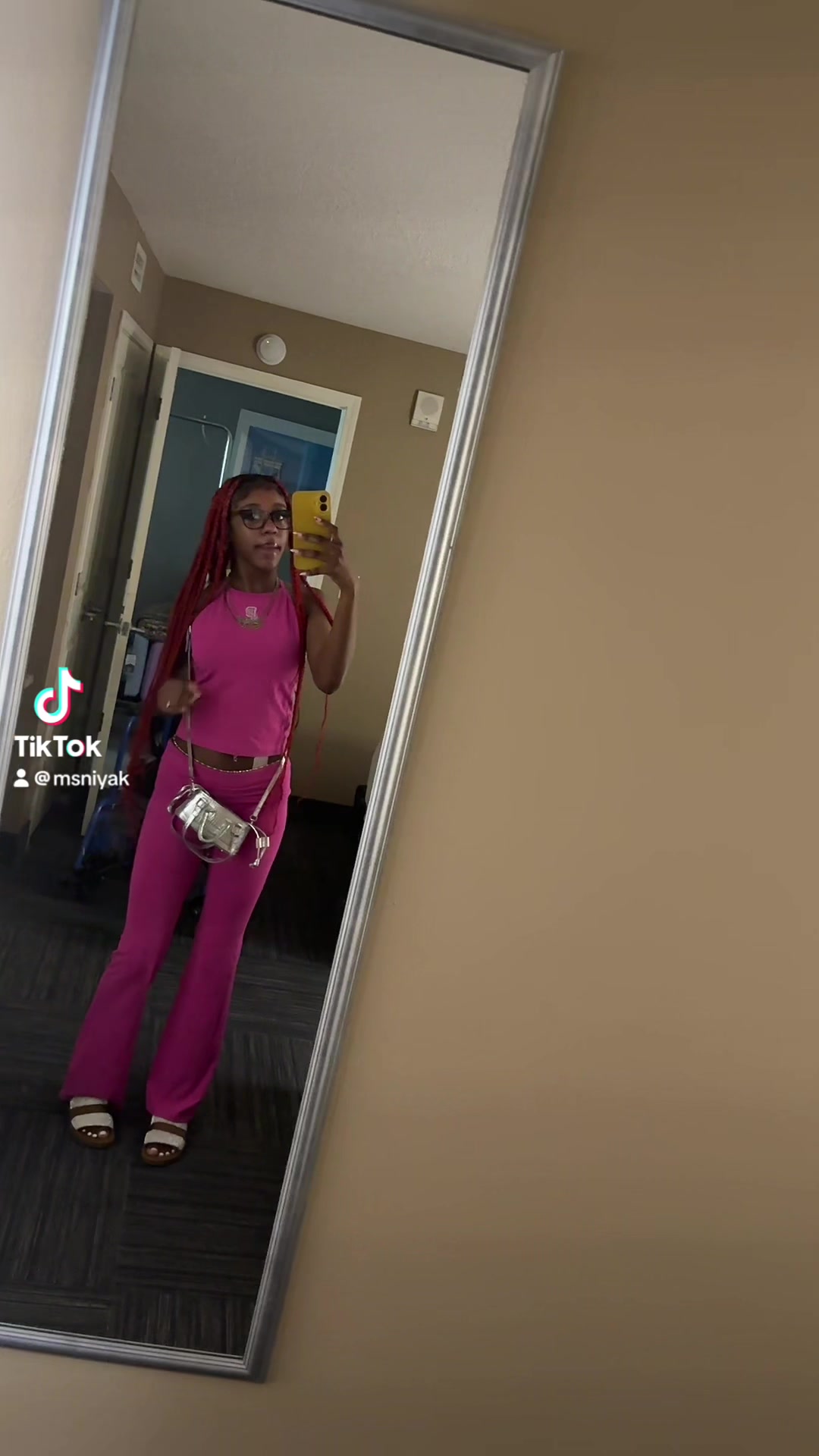 @niyaktoprivate