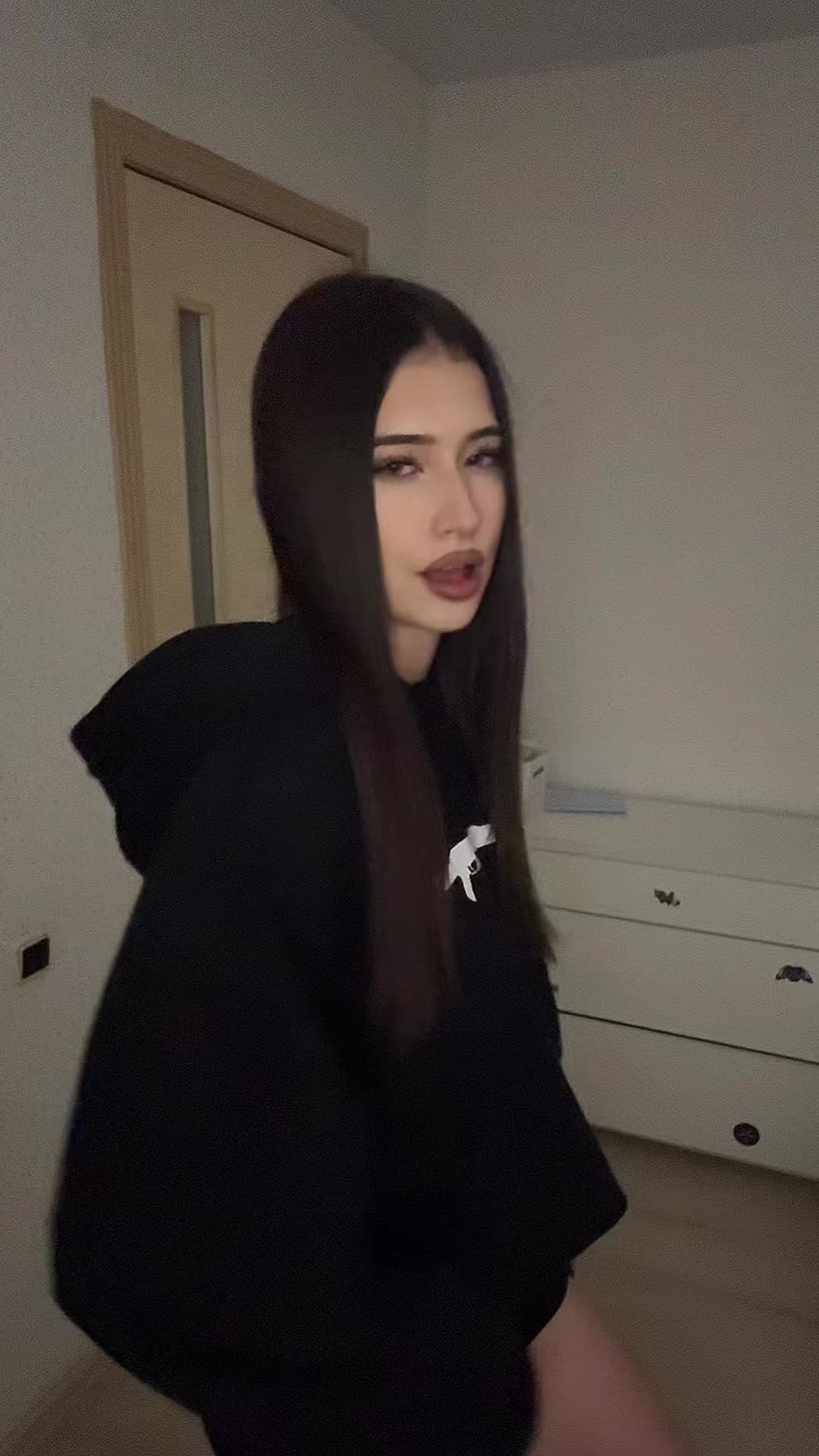 @аришка врасплох