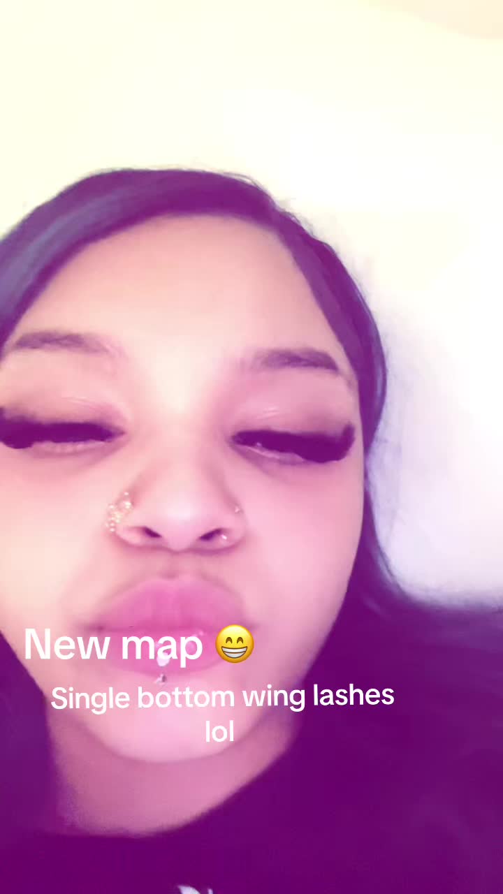 @𖣂