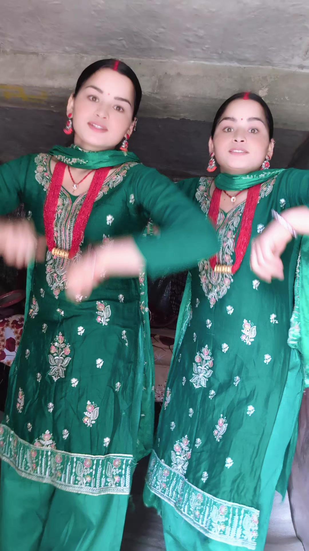 @@Twins sister's