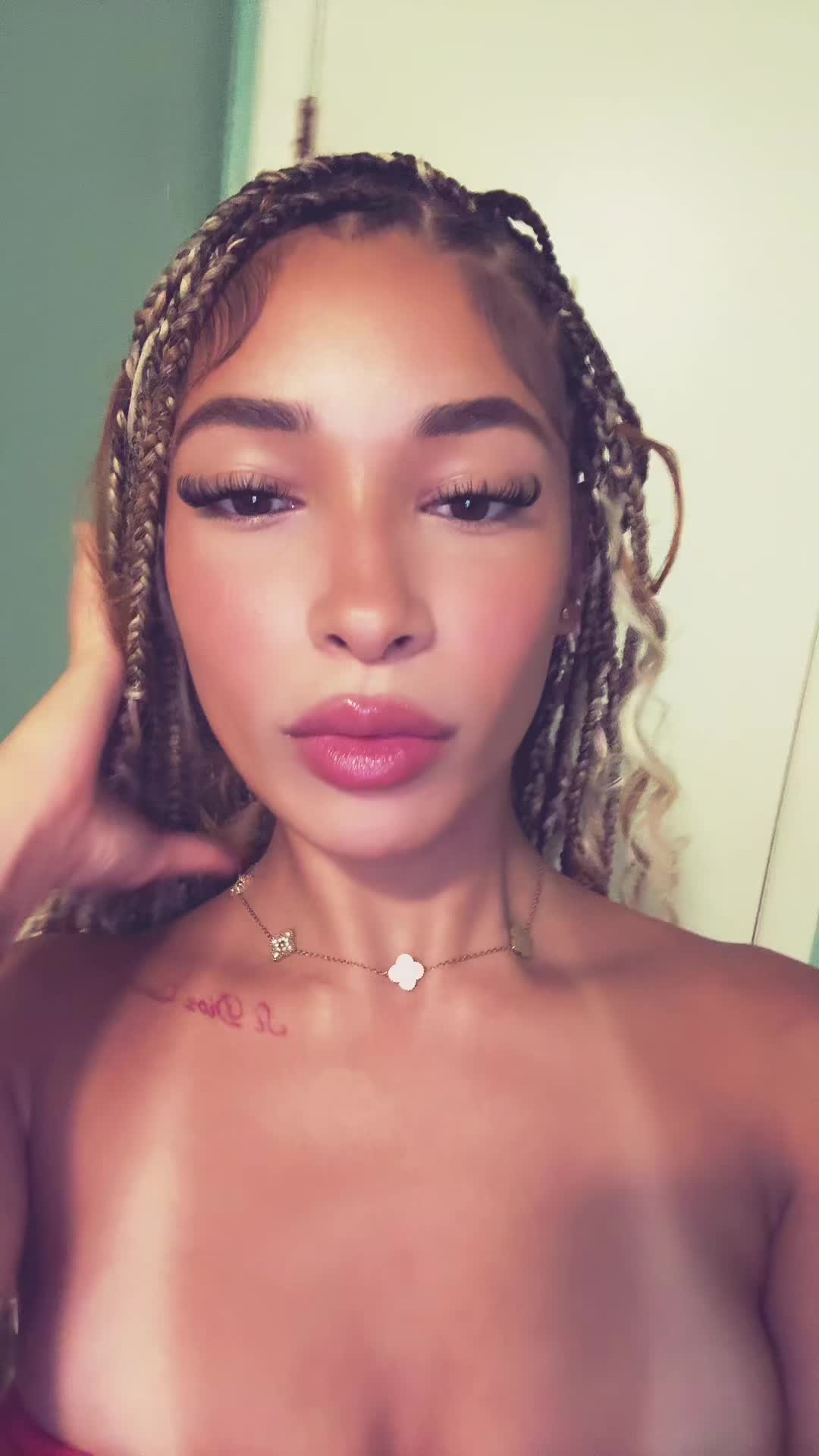 @aravely_