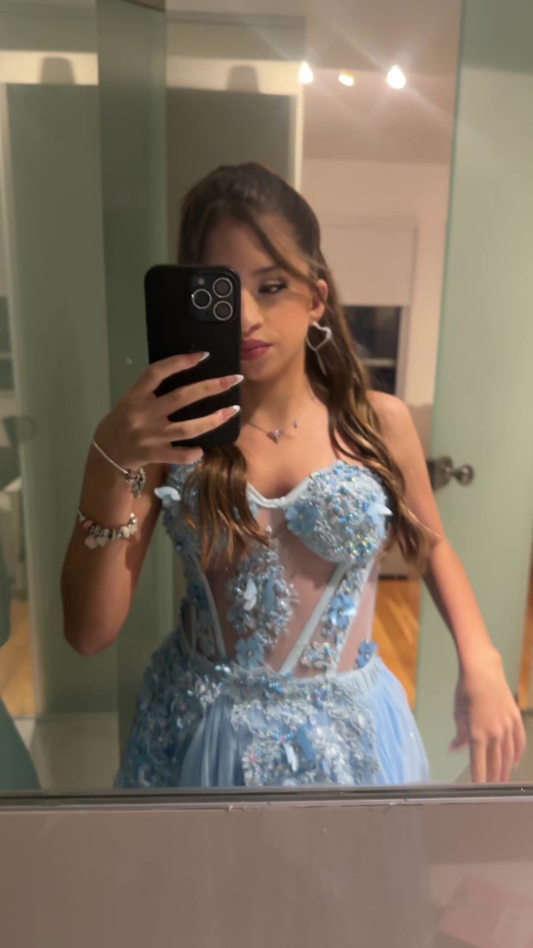 @priscila