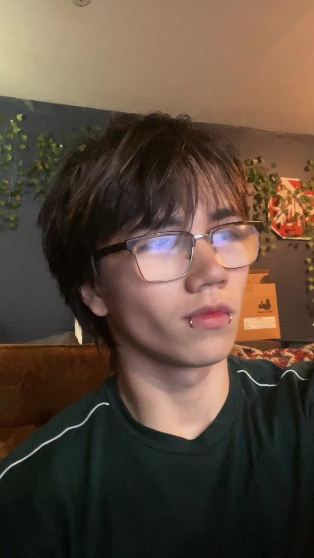 @ZNX <3