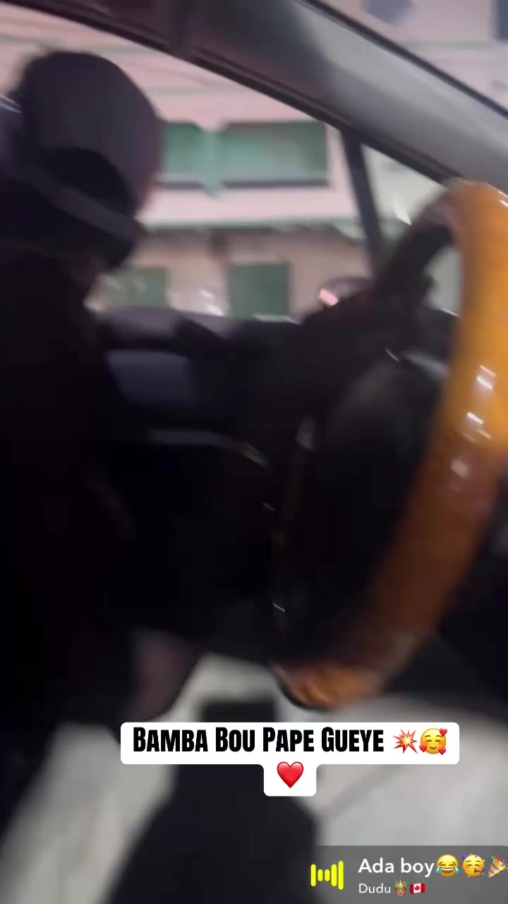@PAPEGUEYE2442