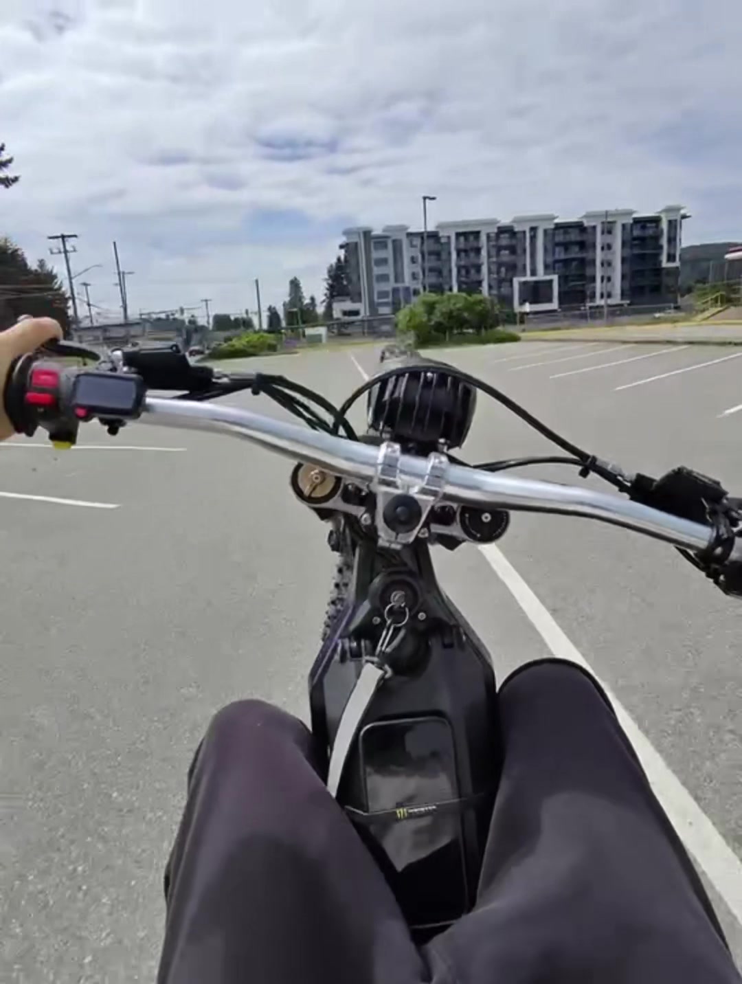 @Dylan🏍️