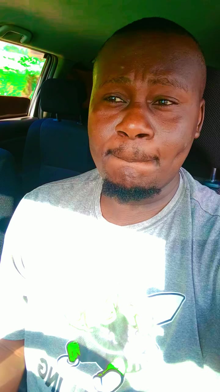 @Teddy🇱🇷