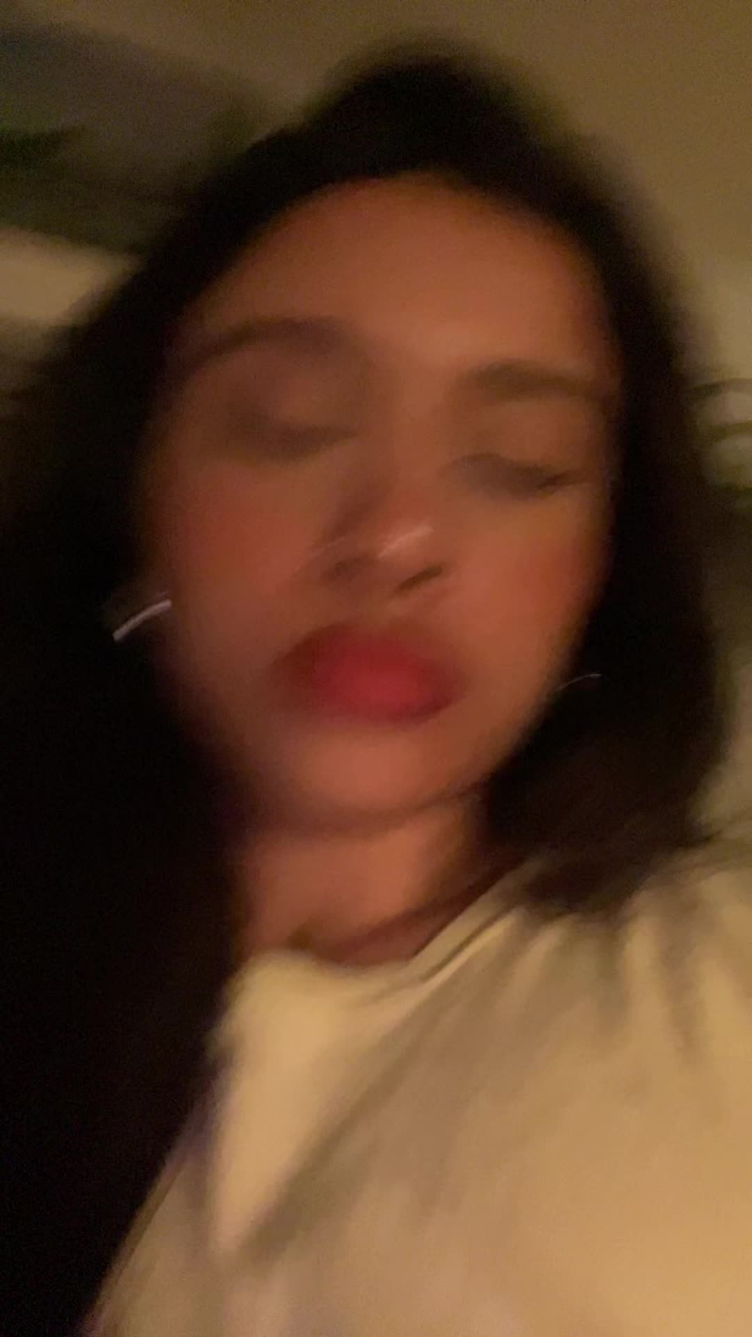 @Luna