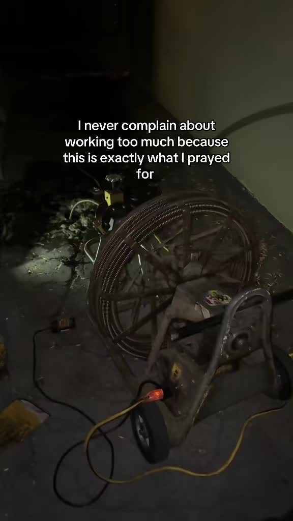 @plumbLA