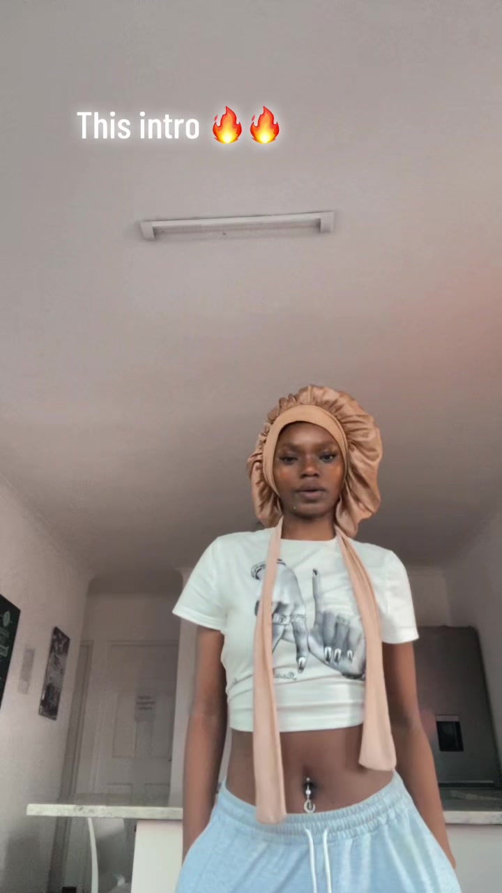 @Melanin Jay ᥫ᭡