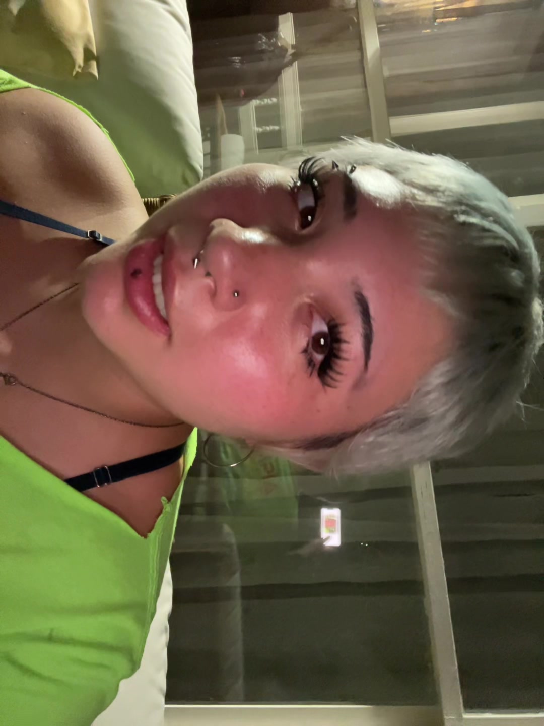 @(o_O)