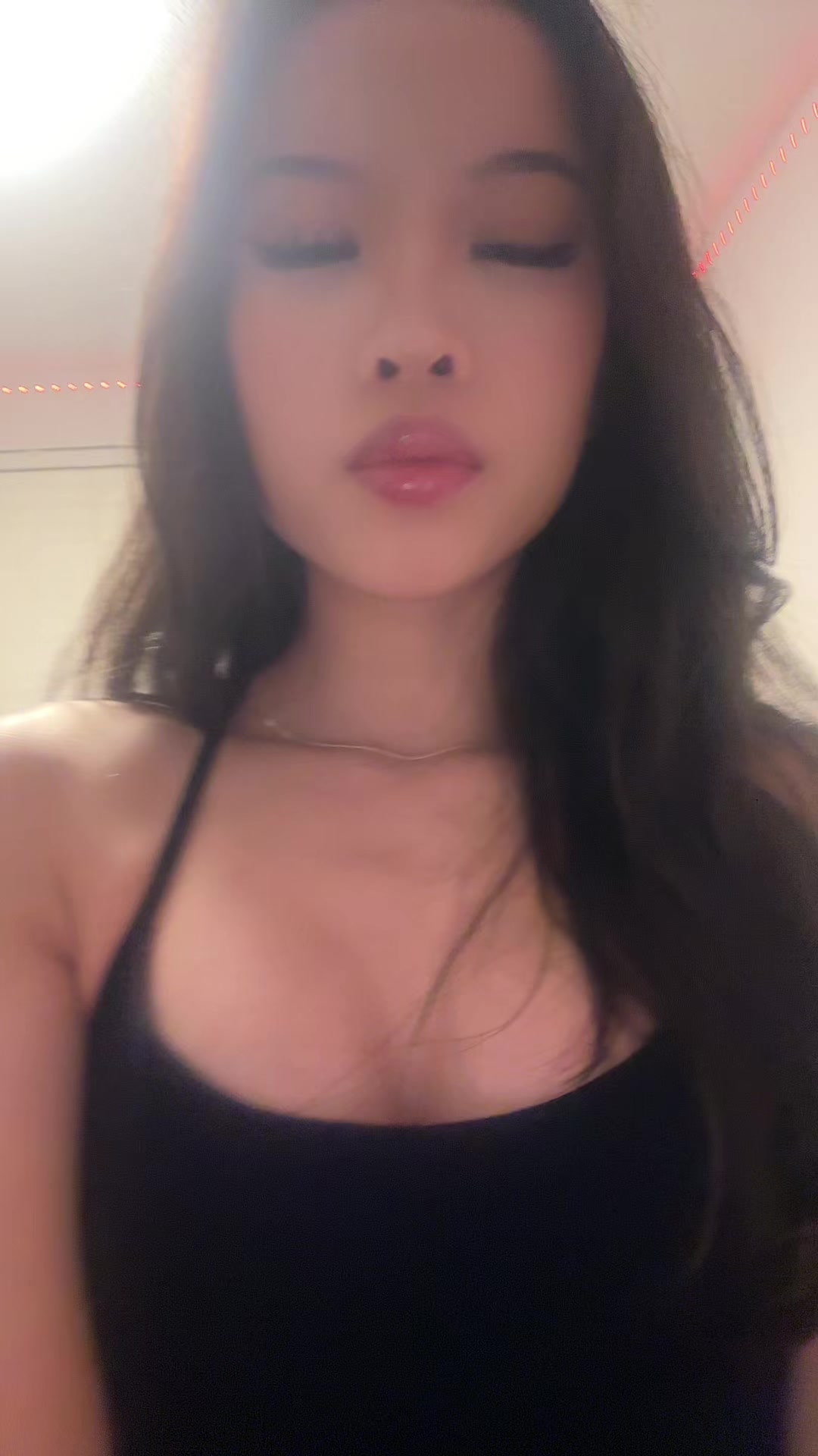 @nicole