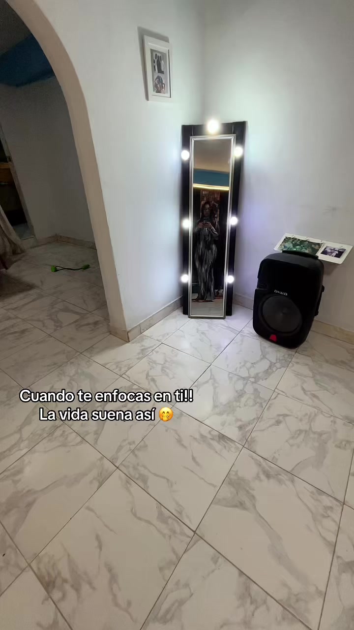@Melissa 🖤