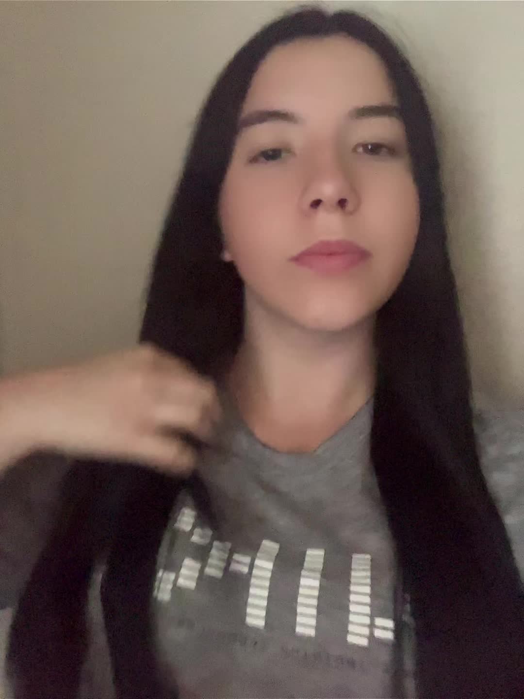 @Ella🦈🩵