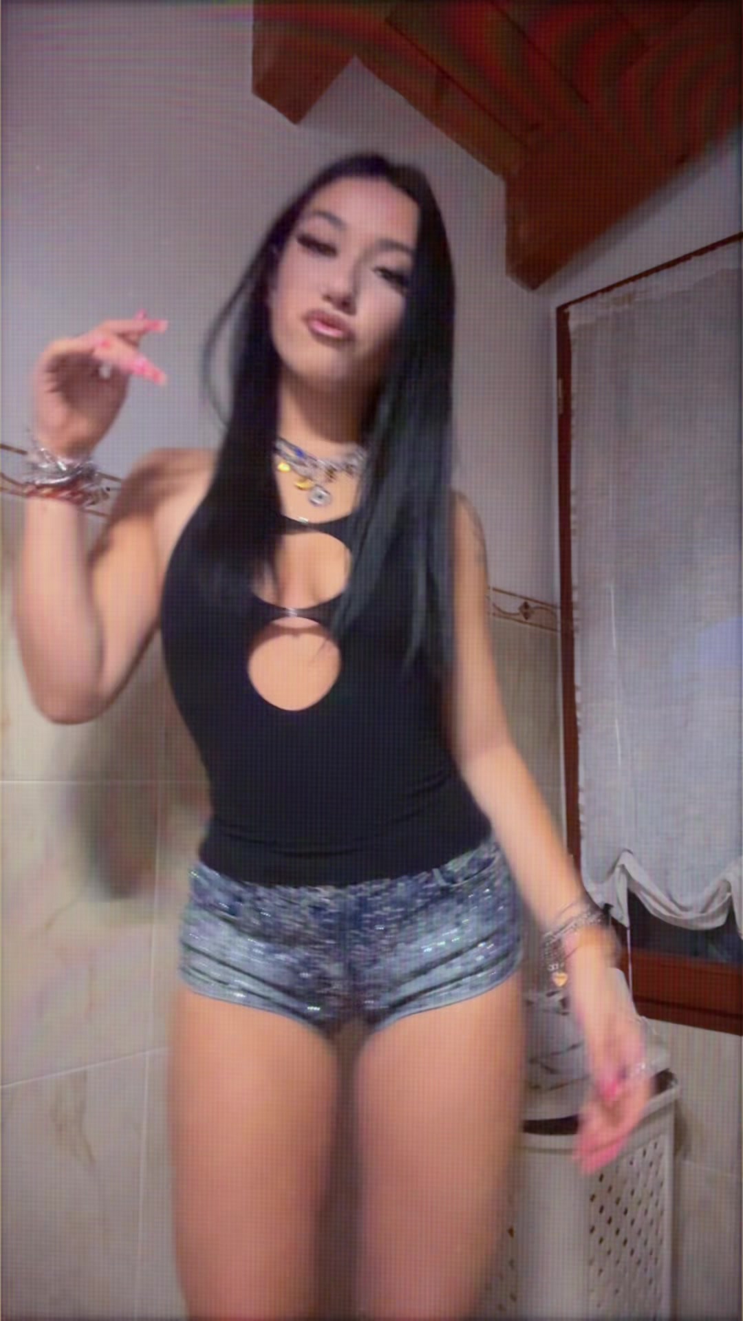@auro💋