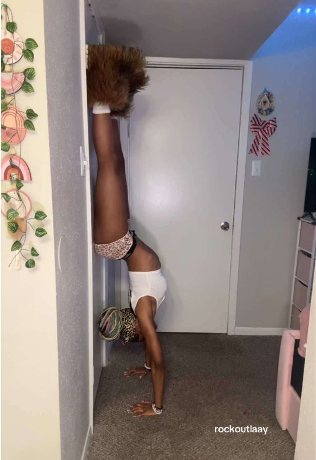 @rockoutlaay