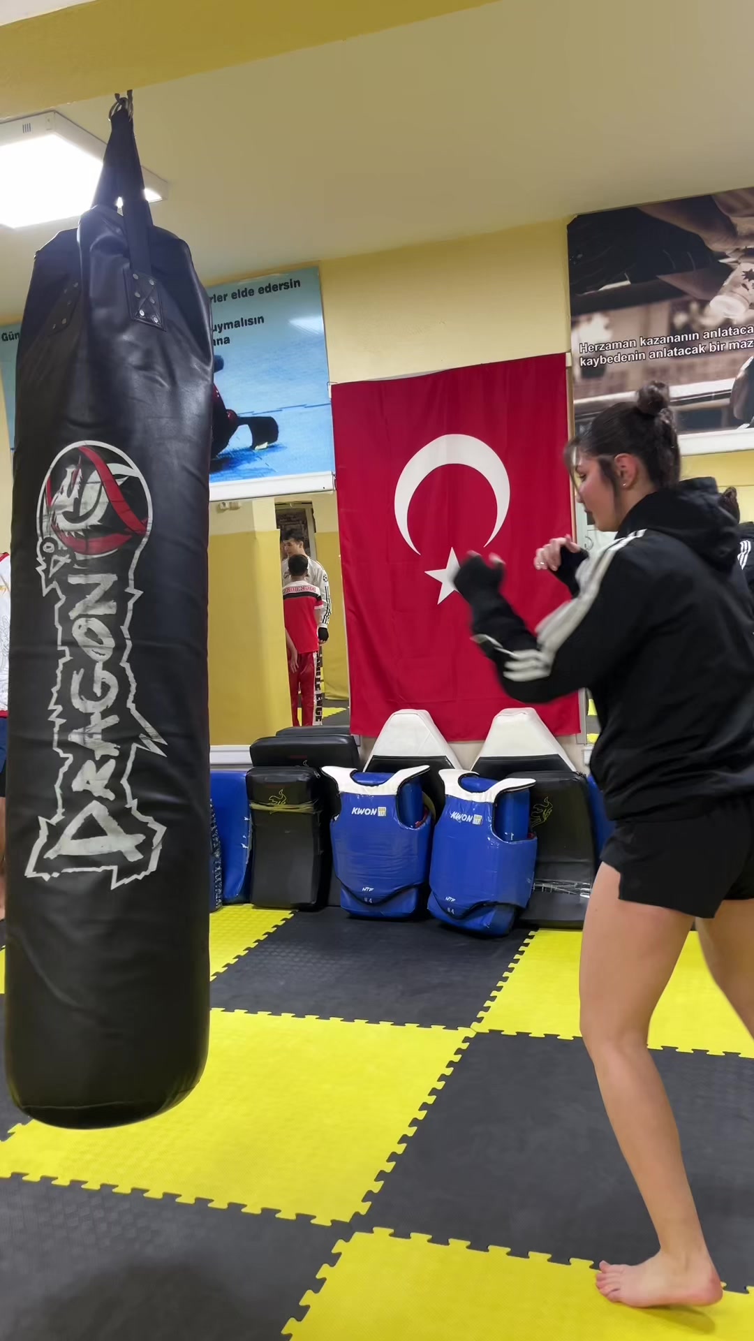 @Yağmur🇹🇷͜͡✯