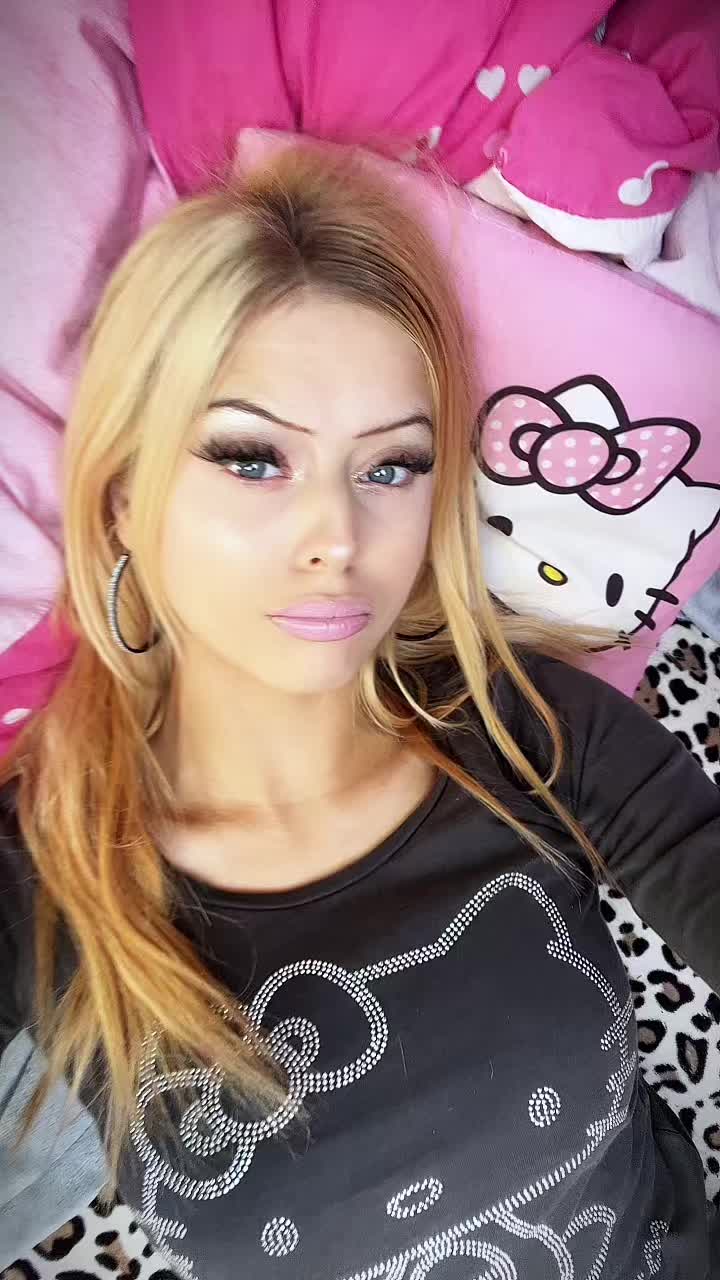 @Charly⭐️🍬🧁