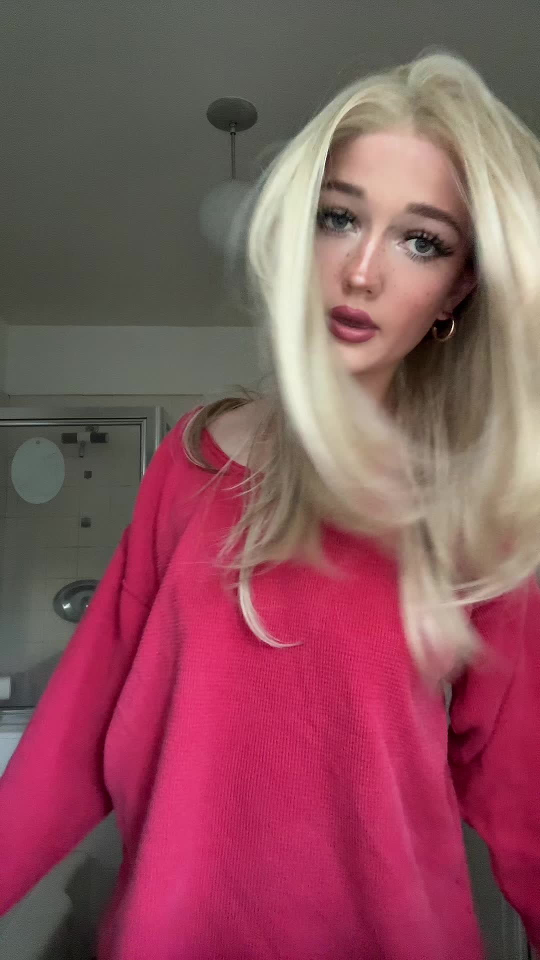 @m o l l y