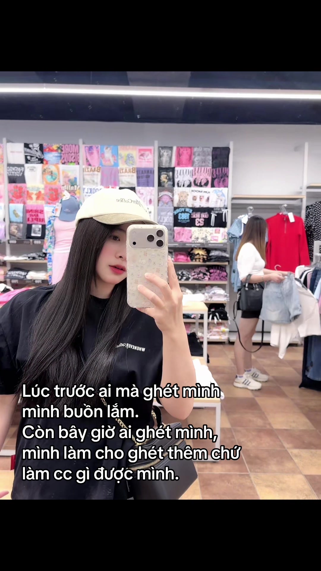 @Tuyết Trinh Ი𐑼 ☃︎