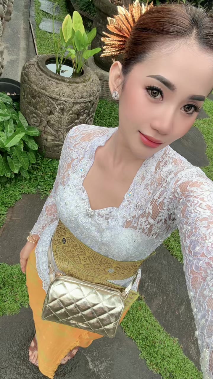 @dewiratihdjelita