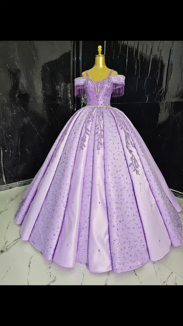 @سترة ملكة
