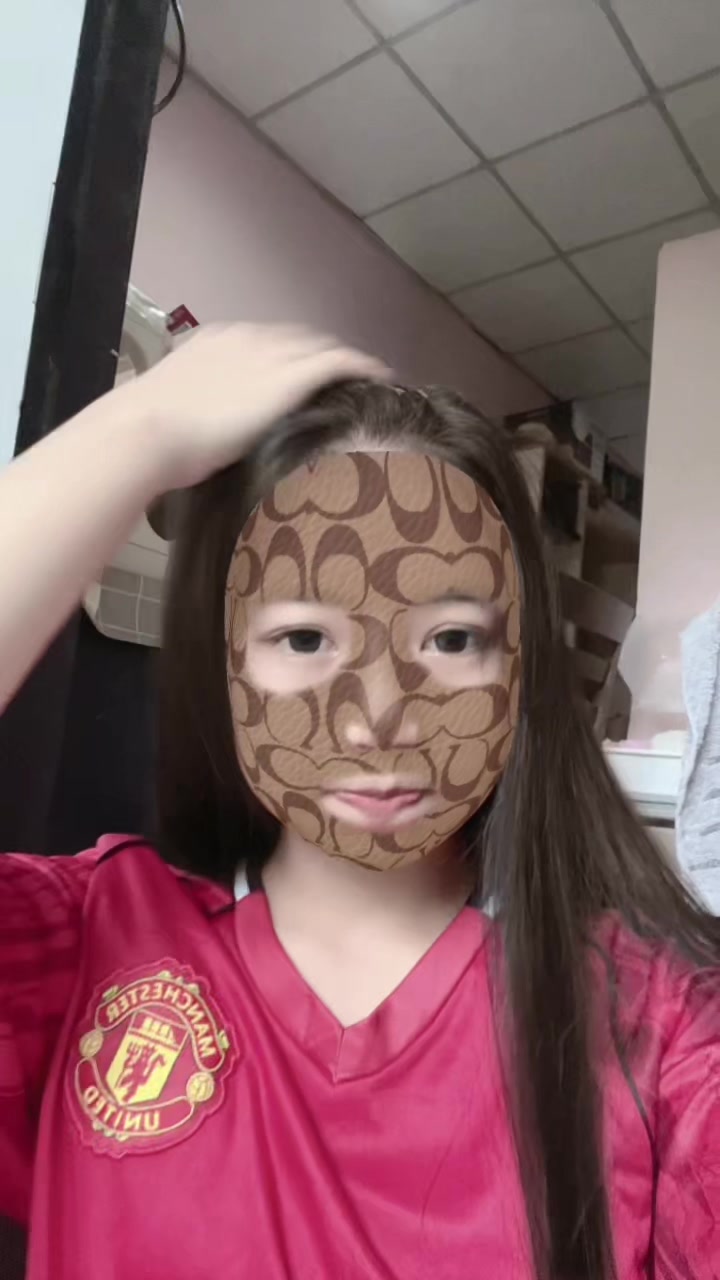 @𝑴𝒊𝒍𝒌シ