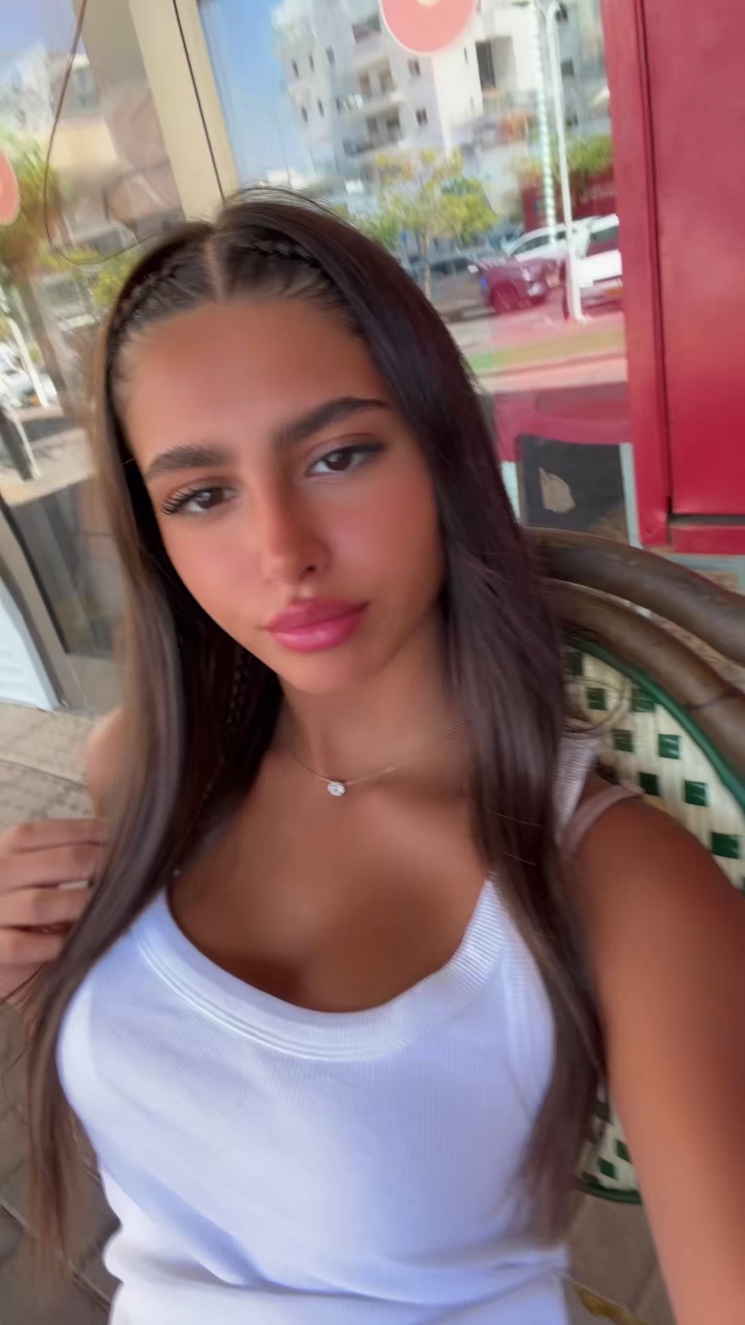 @HILI VAKNEEN
