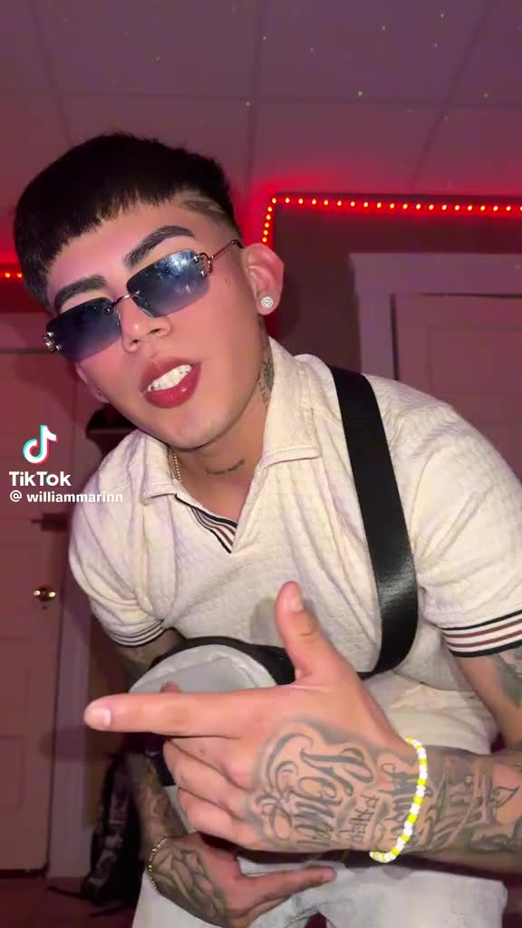 @Jennifer tik tok baila 21