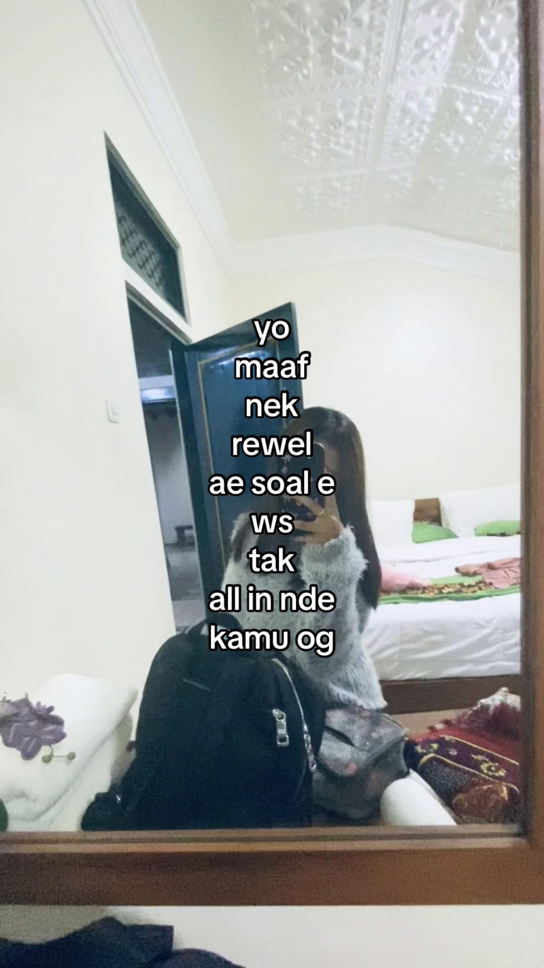 @elllllsv