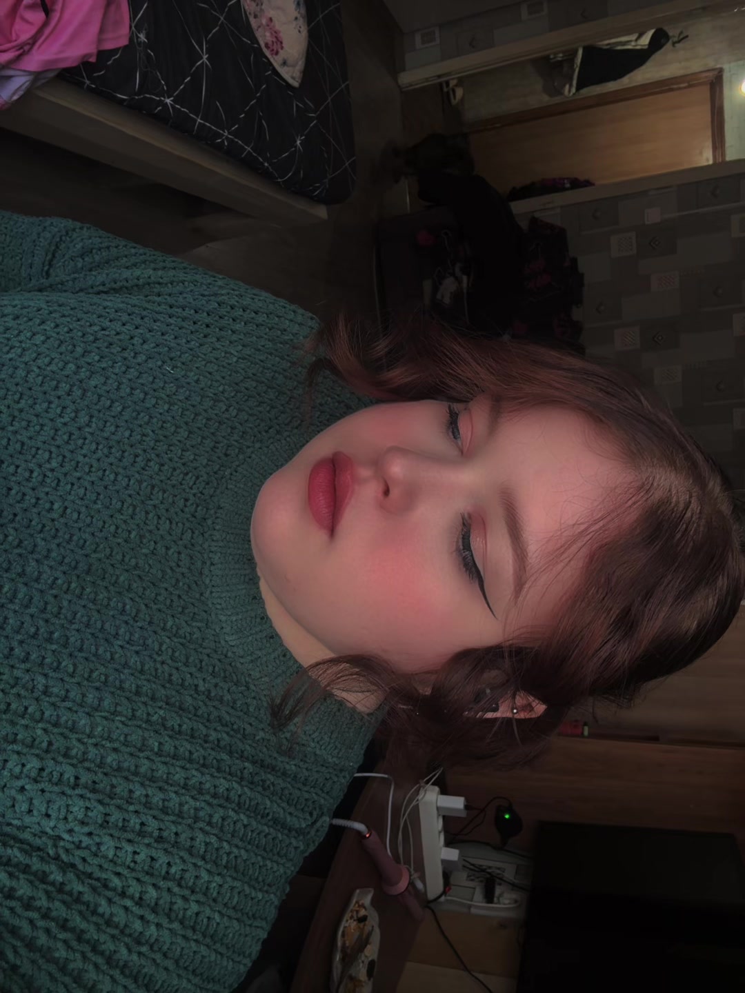 @Frina_Chan