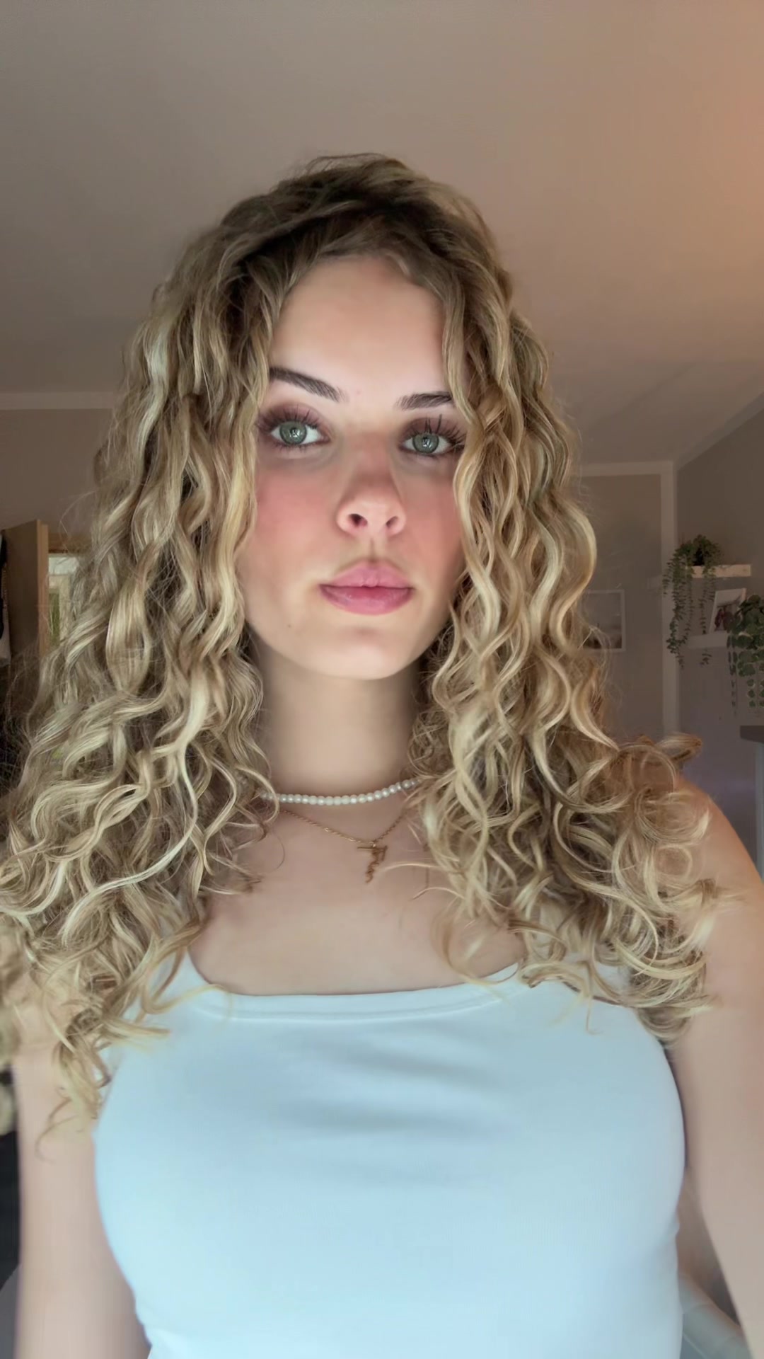 @𝑙𝑎𝑟𝑎