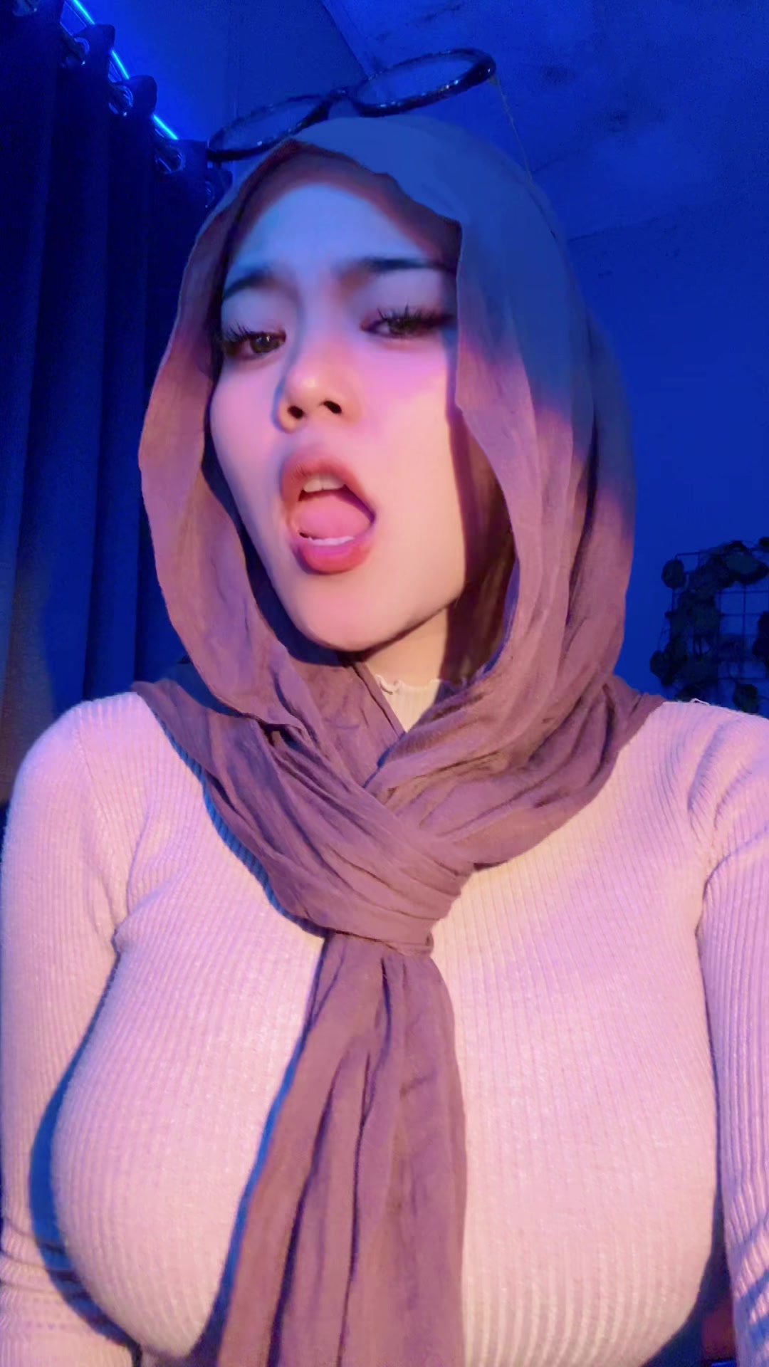 @Ayang