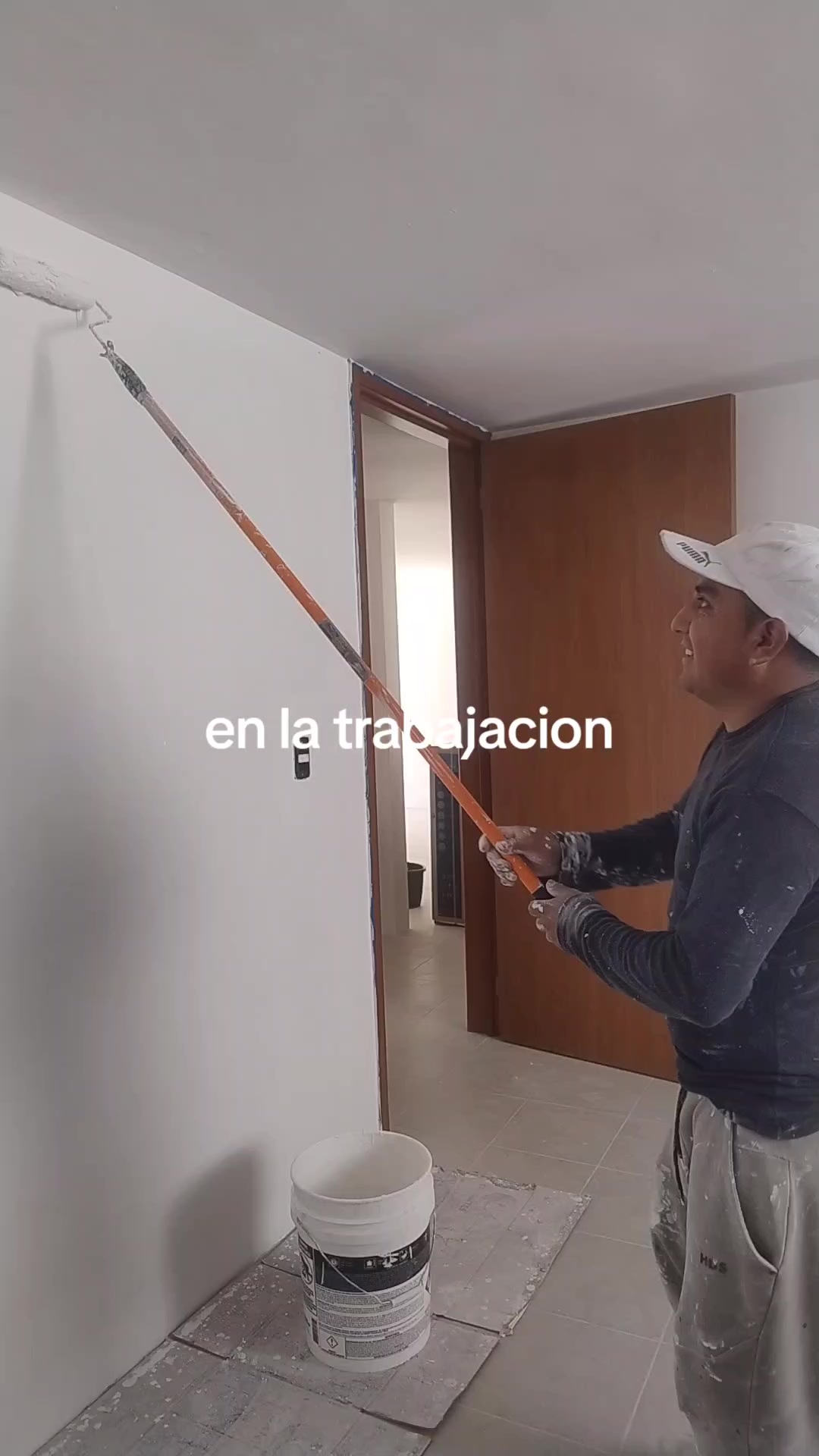@albañiles de Puebla y pintores