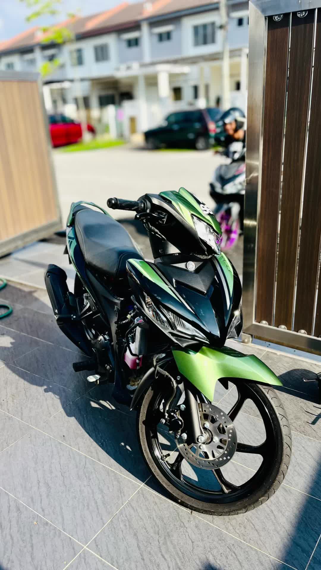 @บทกวี
