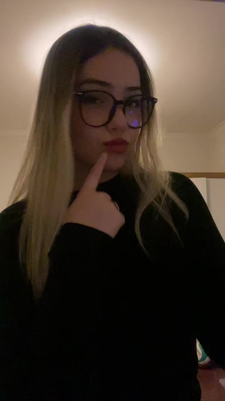 @Valentina