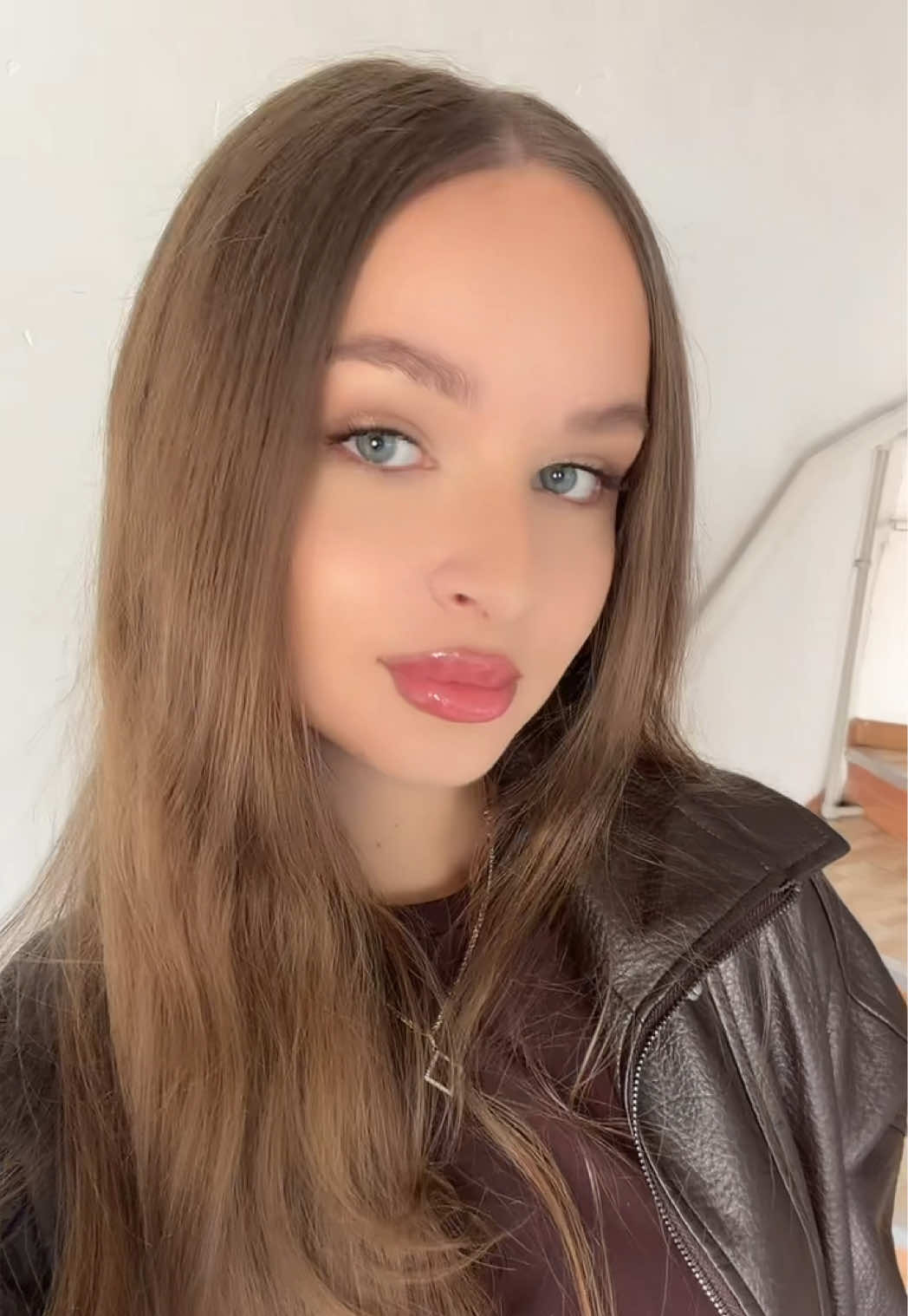@_kristll_