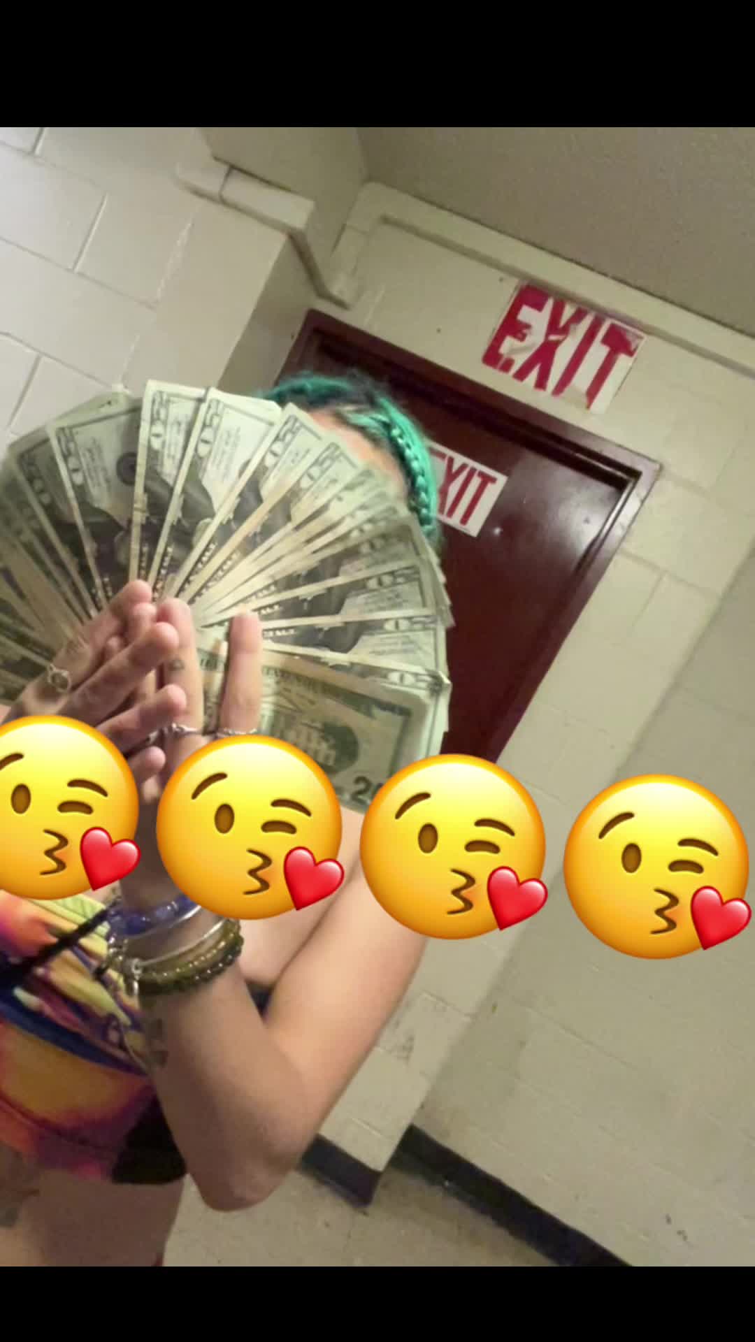 @nana