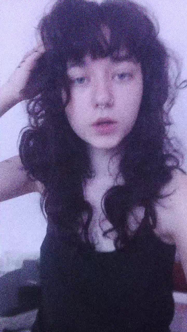 @(─.─||)