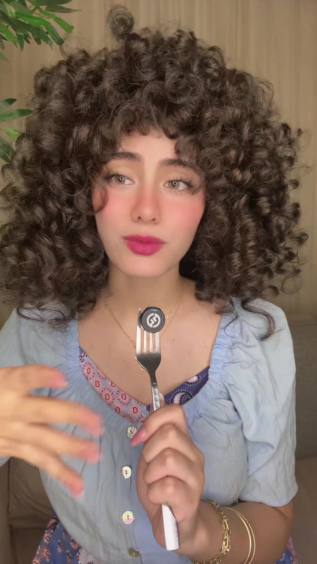 @آيمي بتتمشى